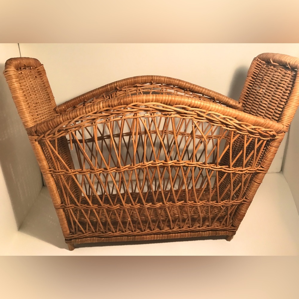 BOHO Vintage Wicker Rattan Magazine Holder